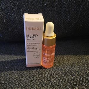 * Squalane +Vitamin C Rose Oil 0.15 FL OZ